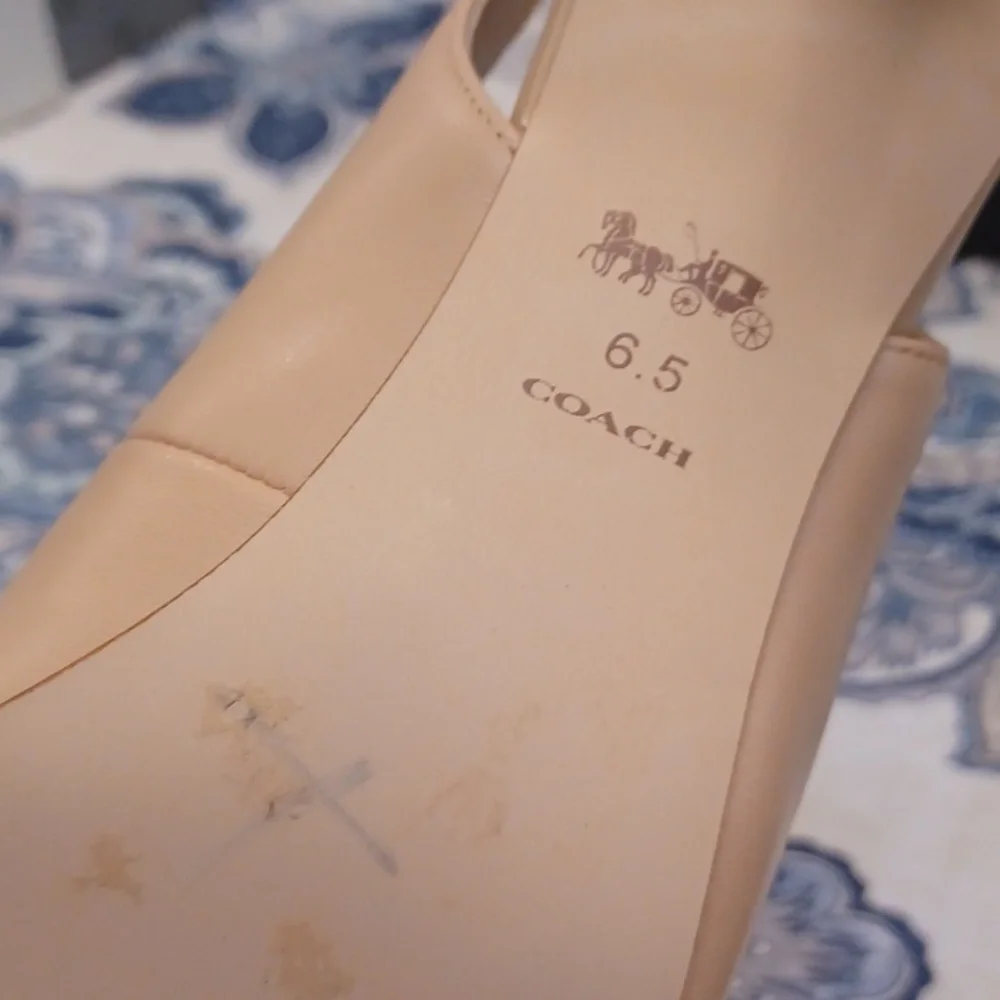 Coach Jillian Beachwood  Slingback Heels Great Neutral SZ 6.5B - Picture 15 of 16